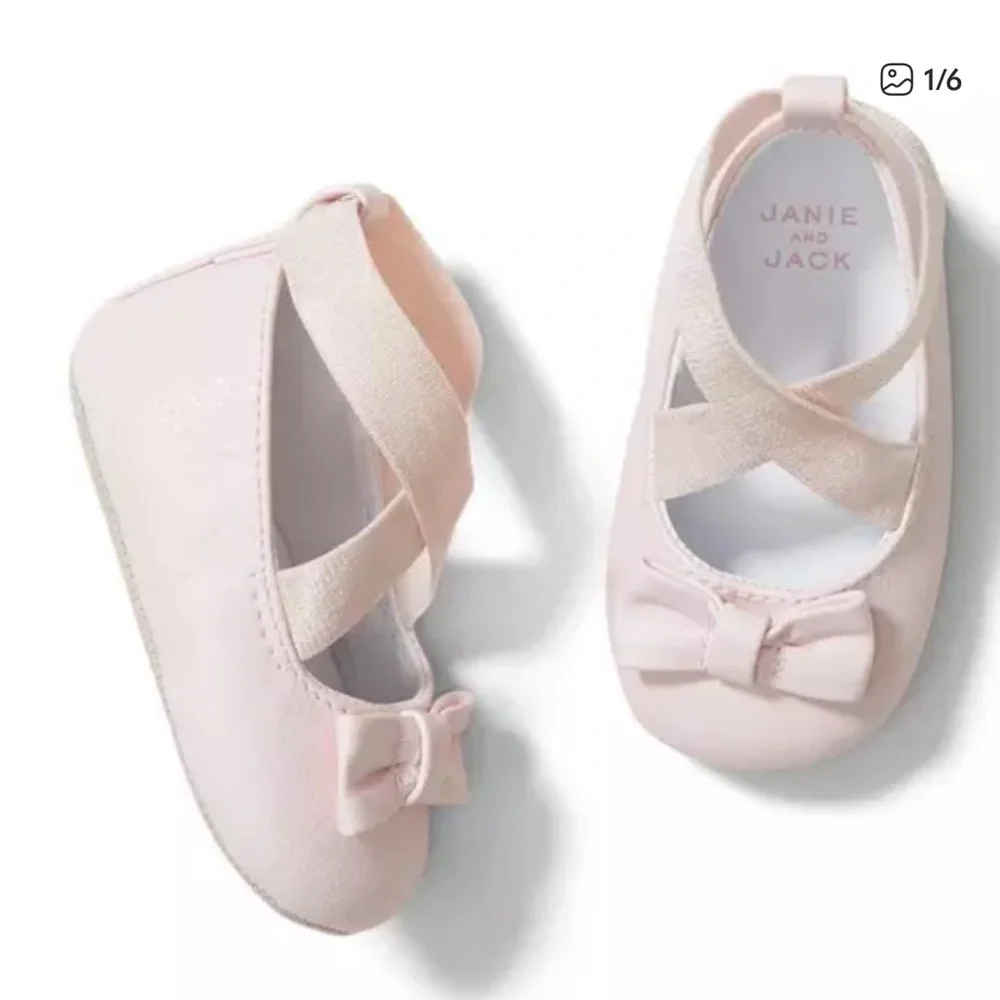 Janie and Jack Soft Pink Baby Ballet Crib Shoes 3-6 Months